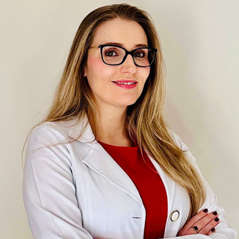 Dra. Flávia Munhoz Ferreira